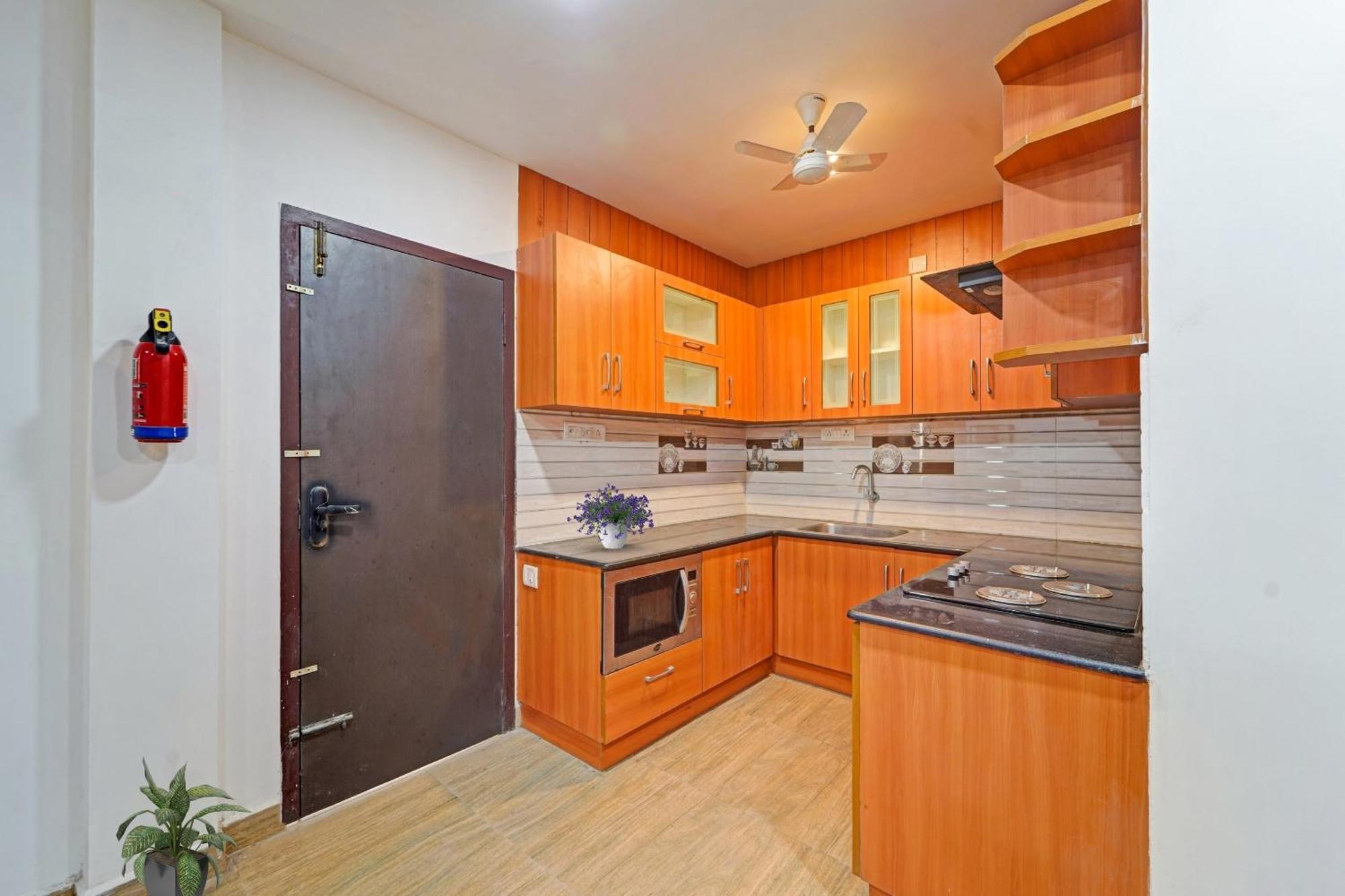 Hotel O J2 Service Apartment Ченнаї Екстер'єр фото